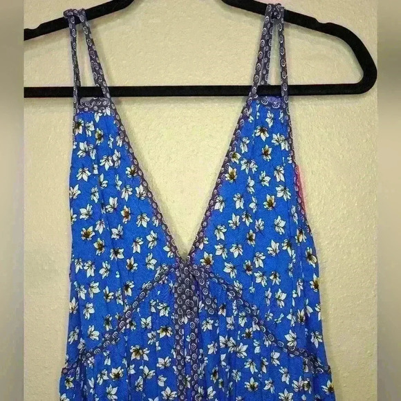 NWT Xhilaration Dress size Large Mini, sleevless, floral, light - Picture 2 of 8